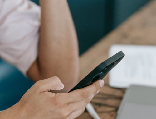 How Social Media Trends Can Lead to Self-Criticism